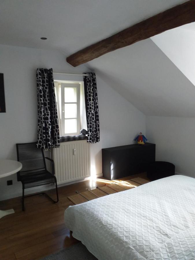 Maison de vacances, Gîte Le vieux Logis à Profondeville Esterno foto