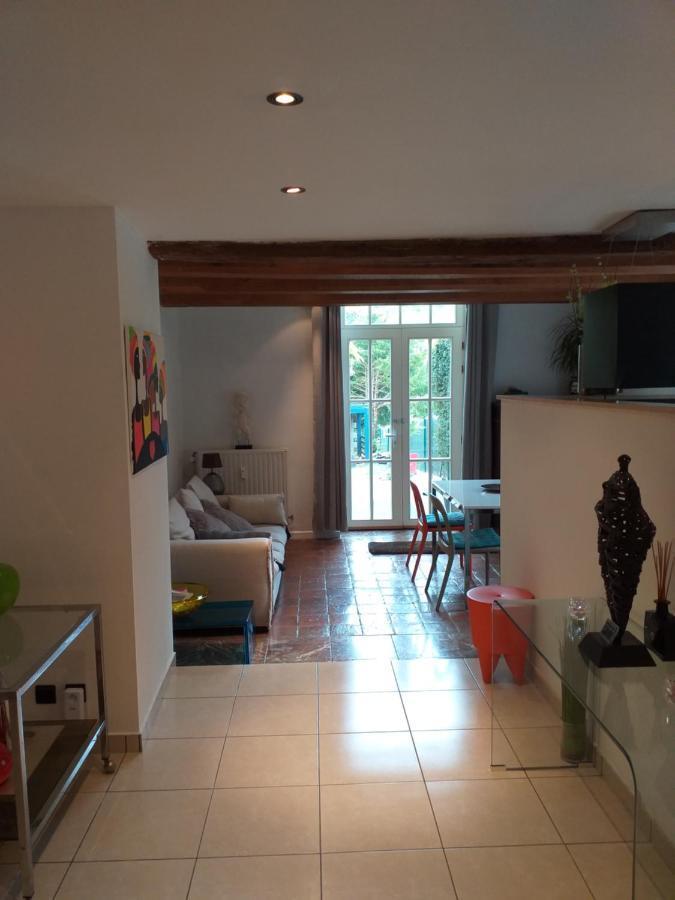 Maison de vacances, Gîte Le vieux Logis à Profondeville Esterno foto